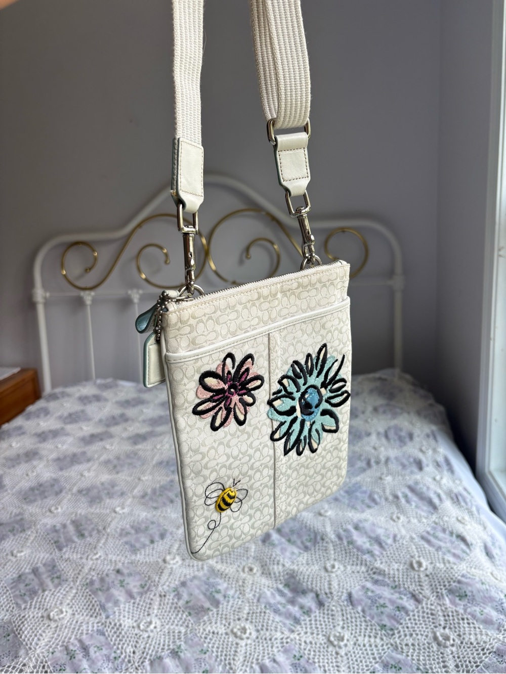 Rare Vintage Y2K Coach Bumble Bee Bag - Picture 9 of 9